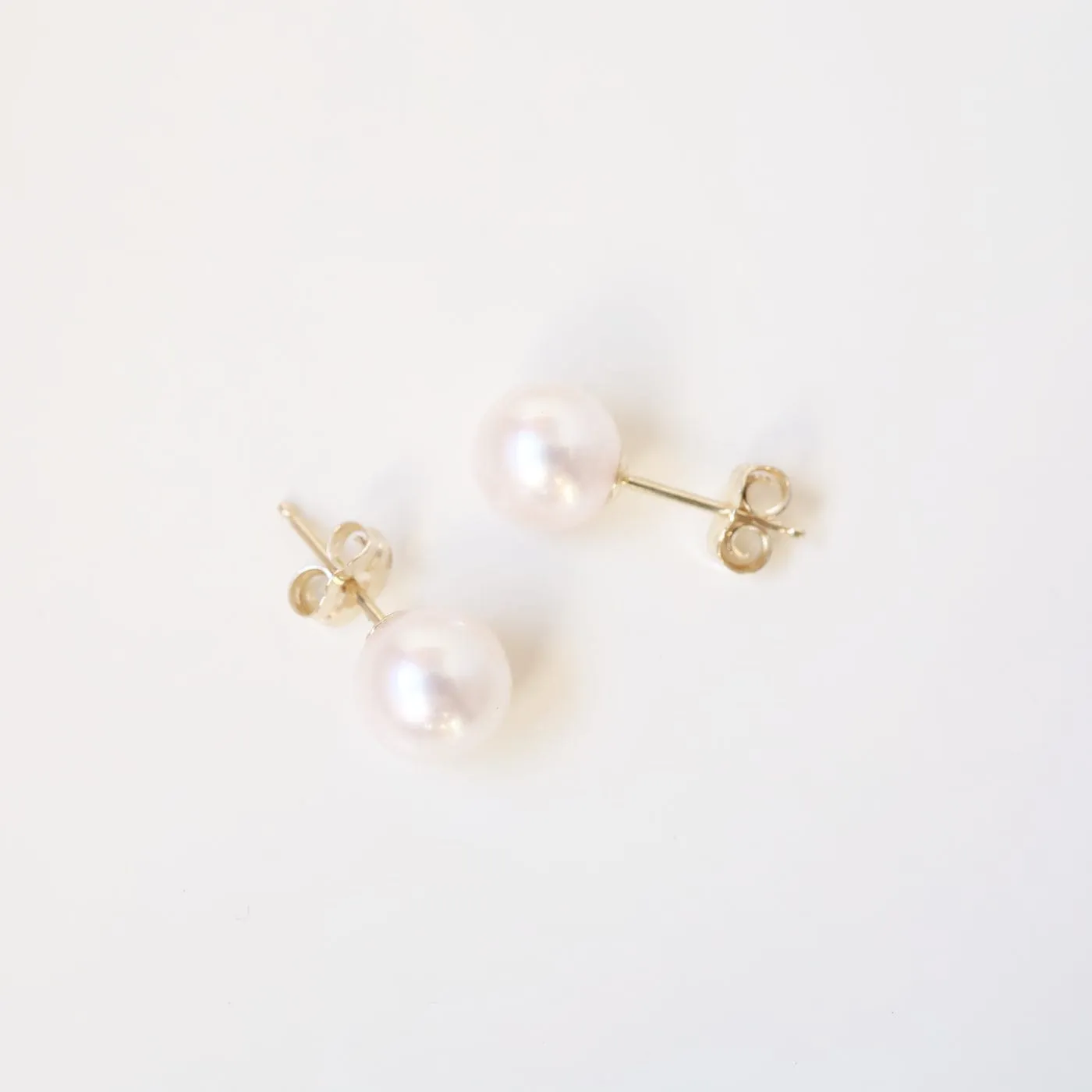 14k Gold 8mm Pearl Post Earrings