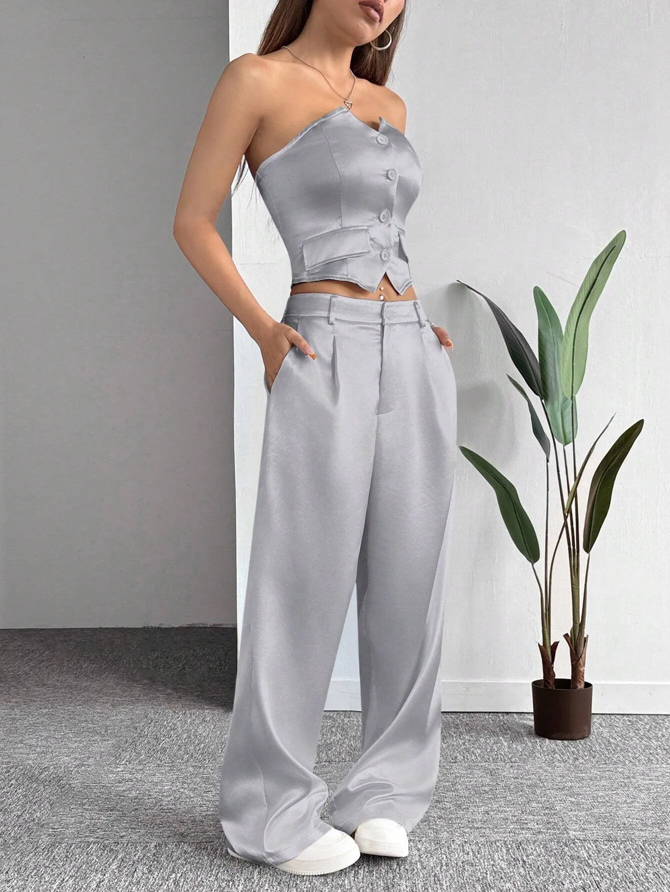 1set Light Grey Satin Sleeveless Top And Pants Lady Suit