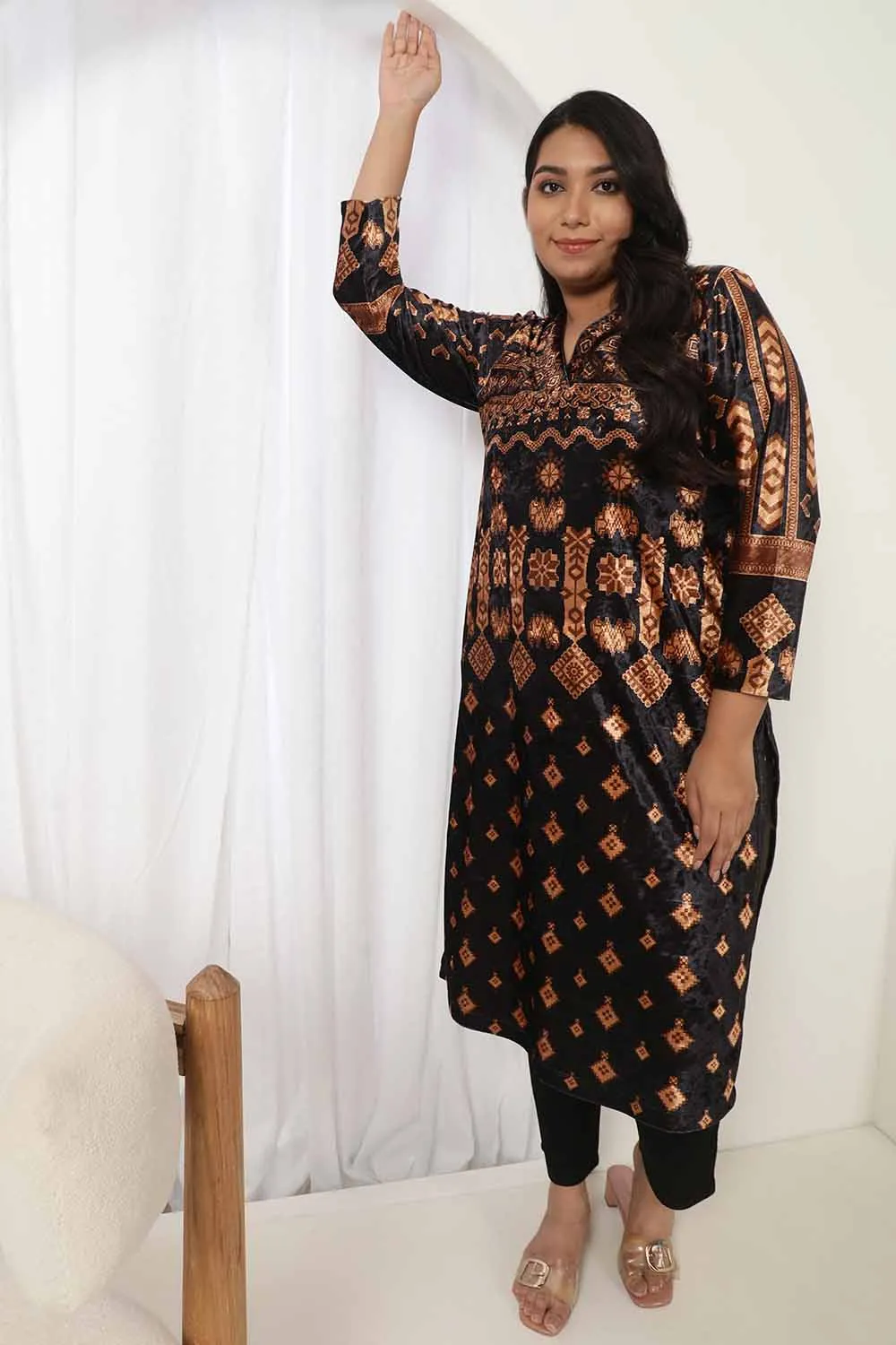 Black Printed V Neck Velvet Kurta