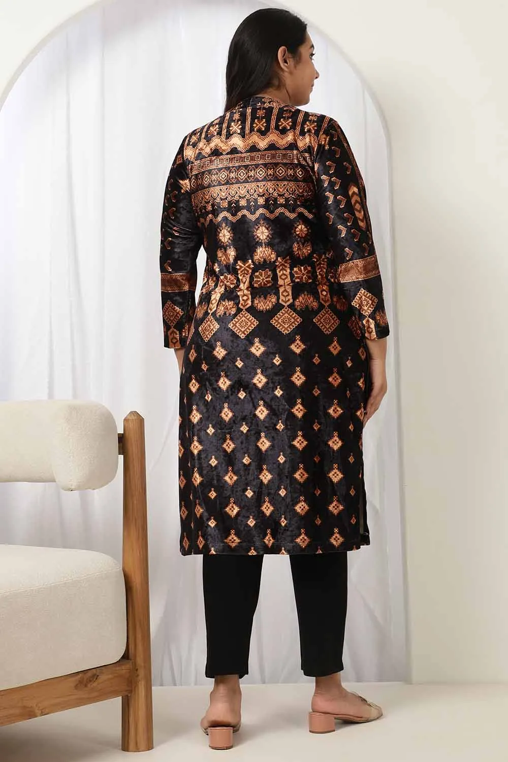 Black Printed V Neck Velvet Kurta