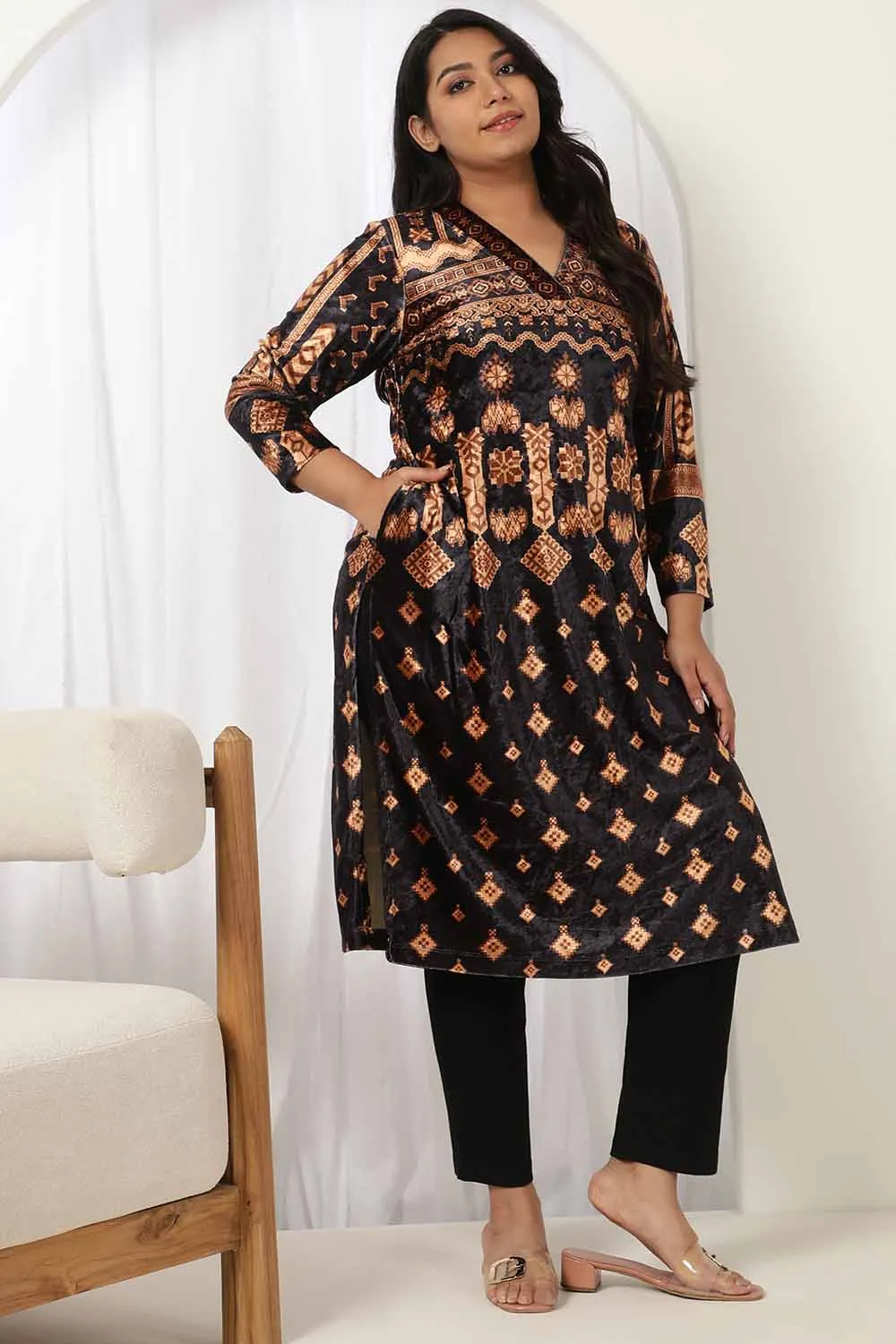 Black Printed V Neck Velvet Kurta