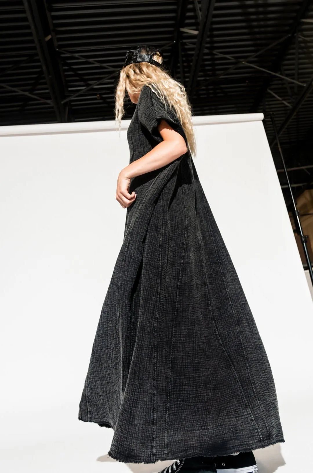 California Cool Oversized Maxi Dress in Black Mineral Wash