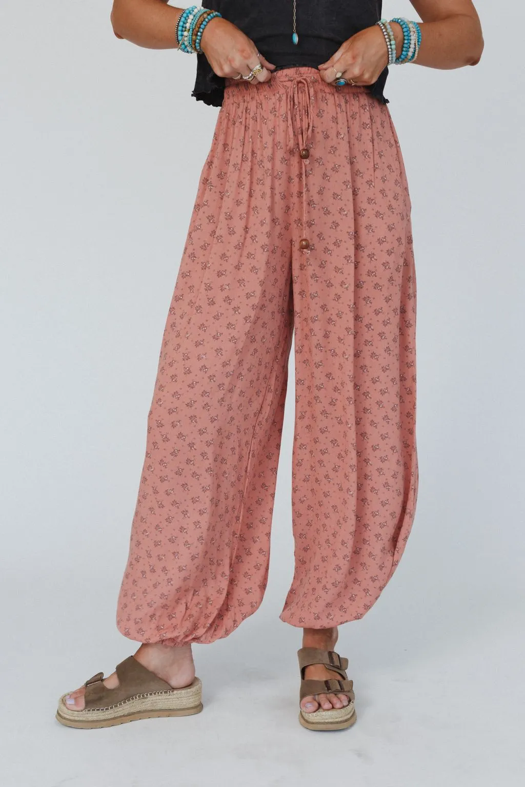 Emberlyn Wide Leg Cinched Pants - Clay