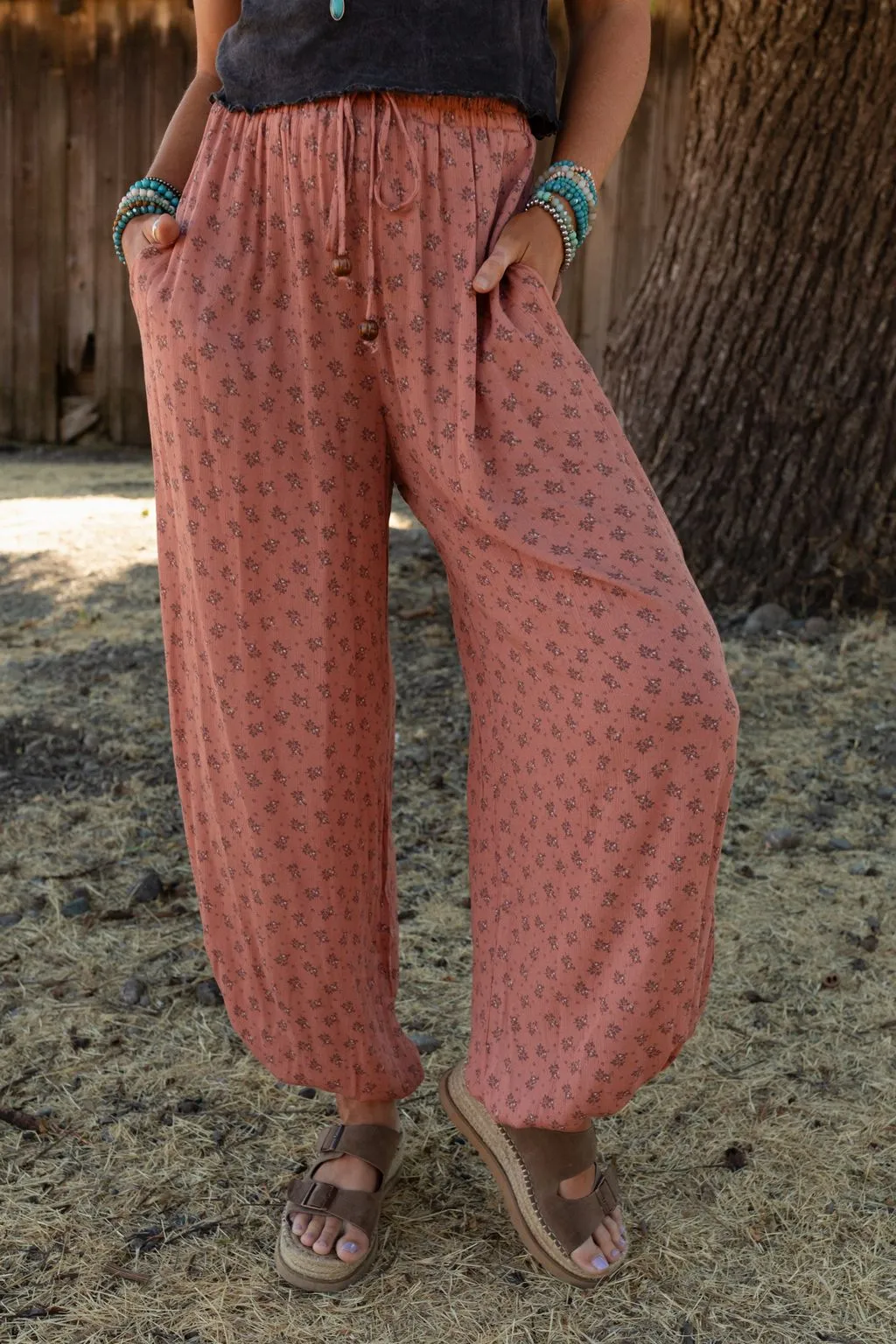 Emberlyn Wide Leg Cinched Pants - Clay