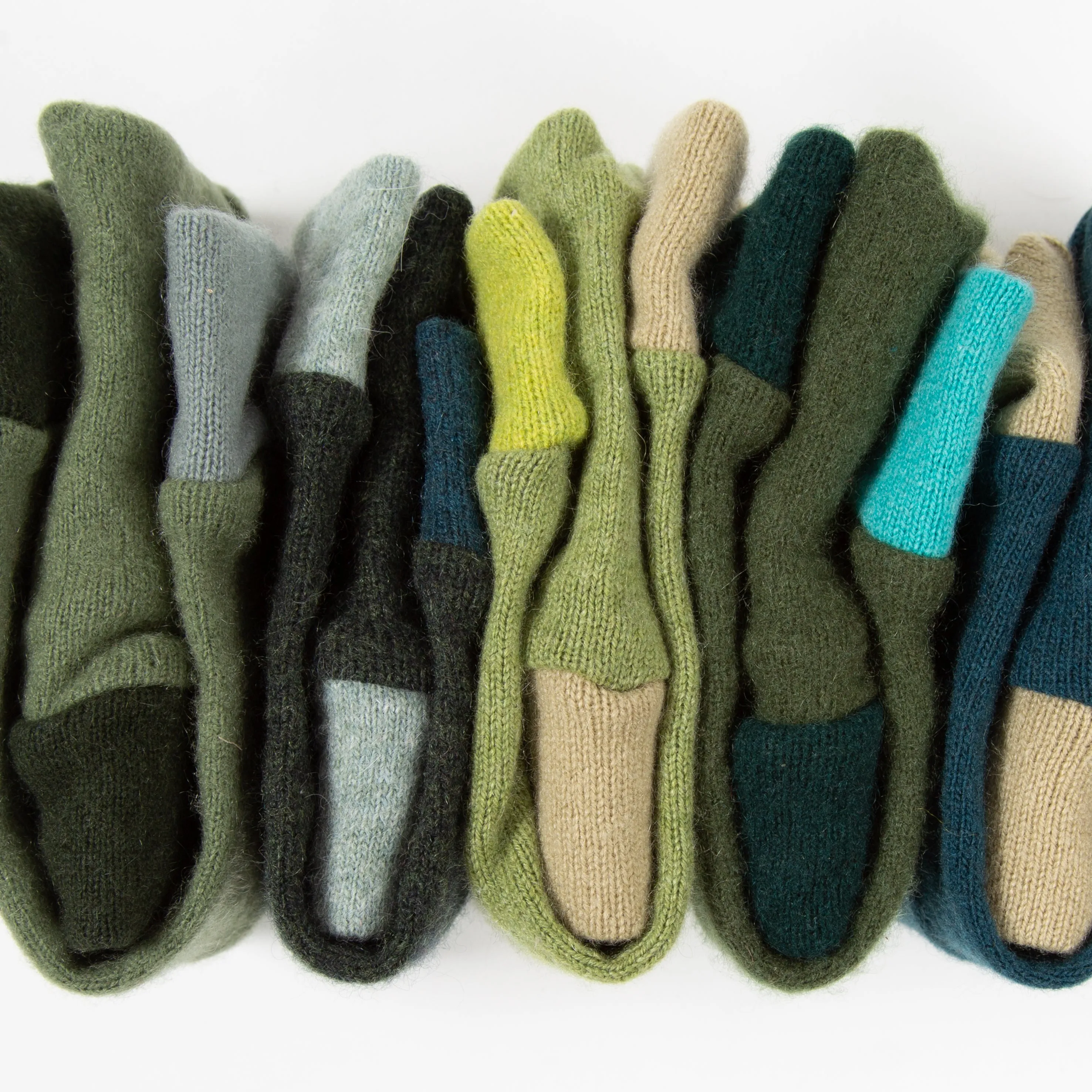 Green Mix Cashmere Wrist Warmer