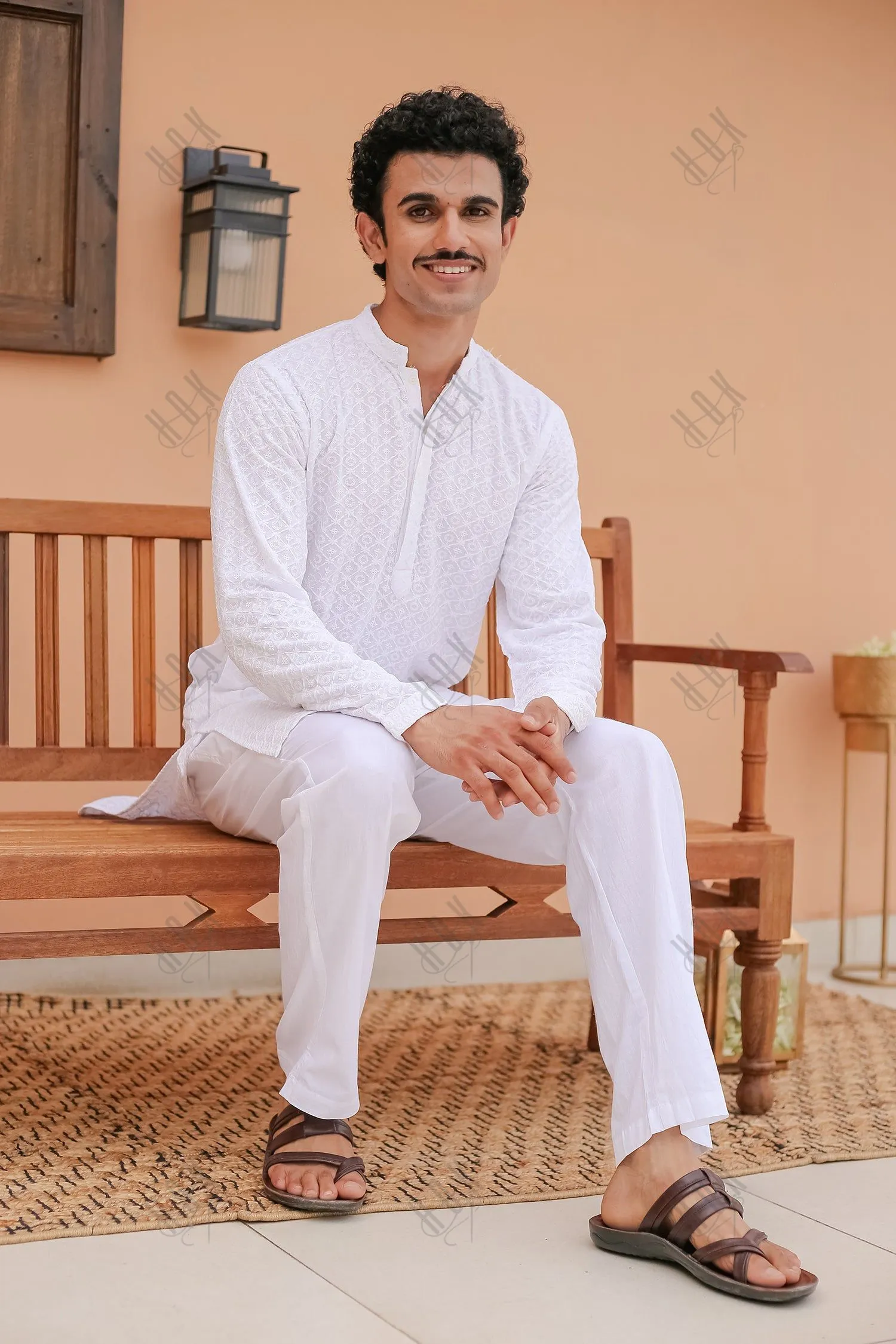 Men's Kurta In  Chikankari Rayon   - White