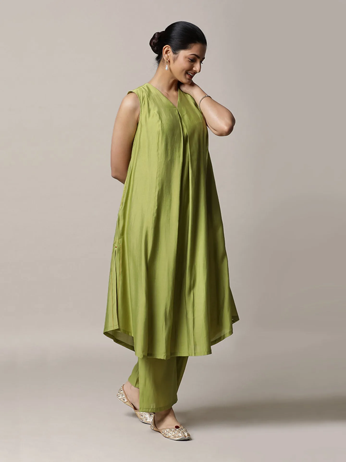 Mirha x Rozaana | A Line Kurta in Pista Green with Thread Work | Coords or Only Kurta