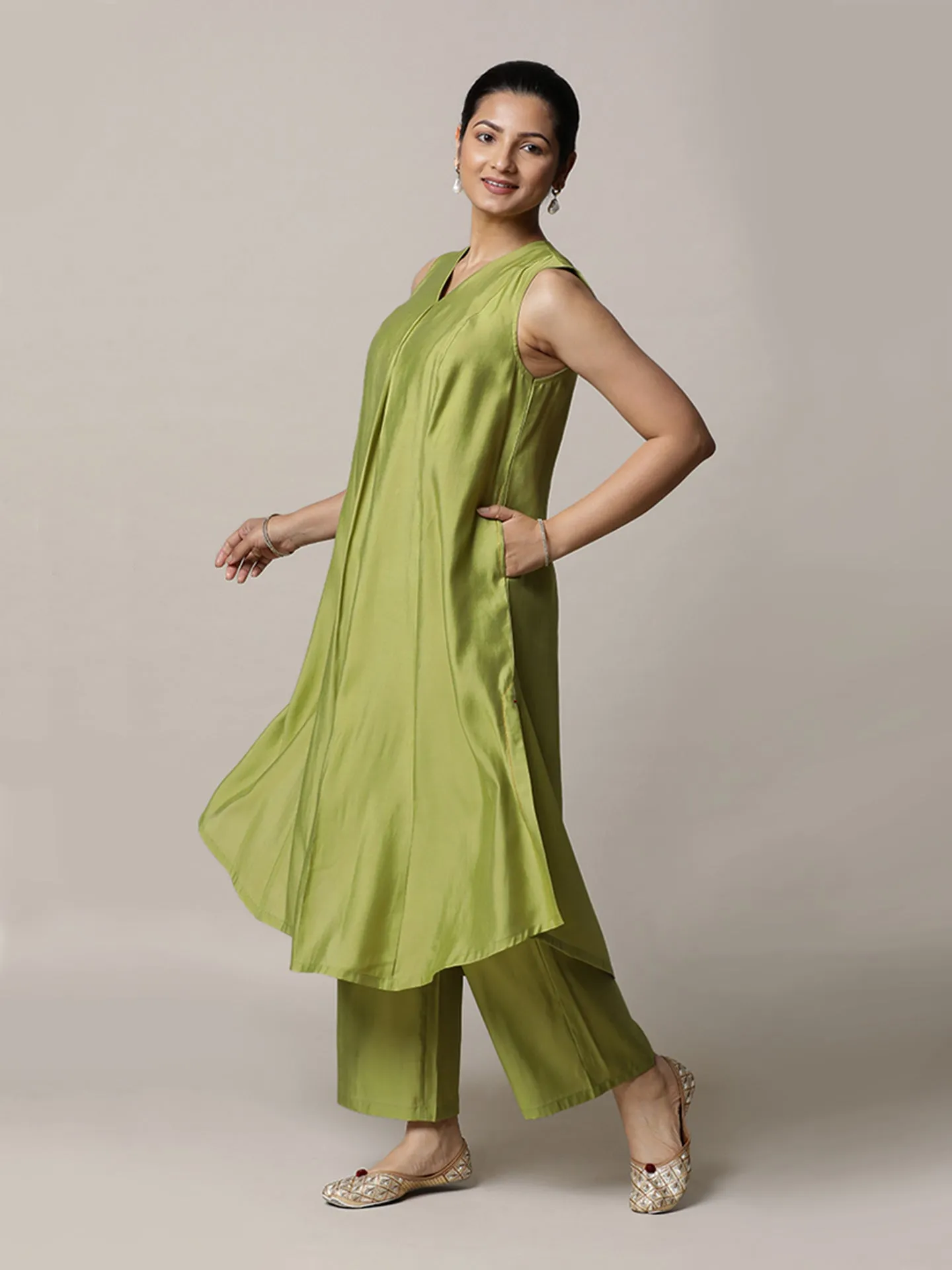 Mirha x Rozaana | A Line Kurta in Pista Green with Thread Work | Coords or Only Kurta