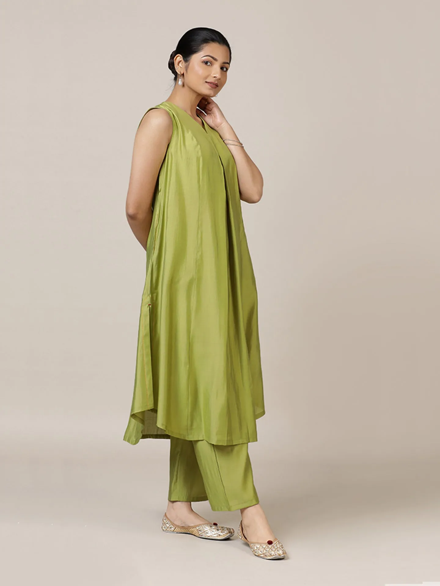 Mirha x Rozaana | A Line Kurta in Pista Green with Thread Work | Coords or Only Kurta