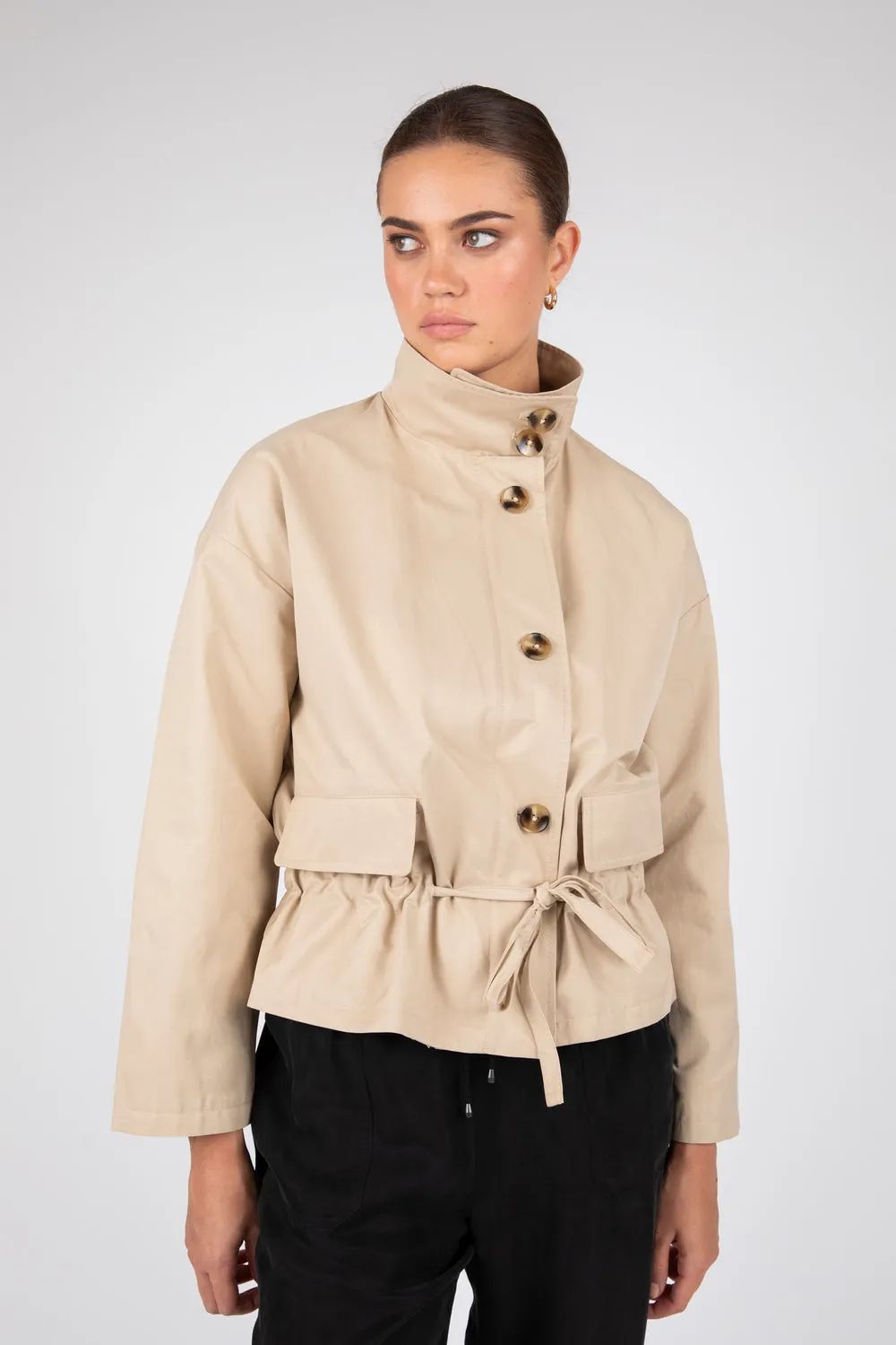 Olympus Short Jacket | Camel