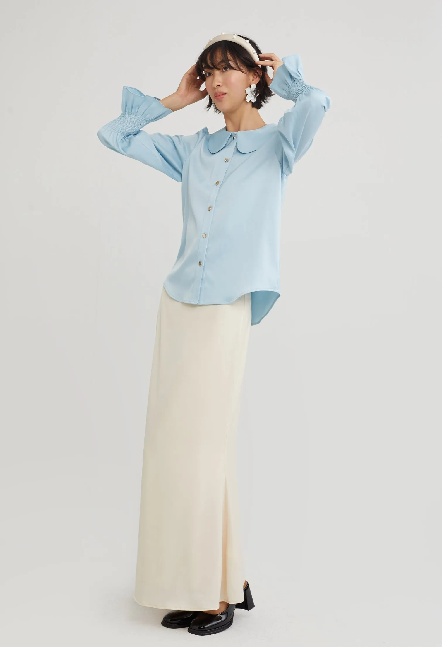 Peter Pan Colar Elastic Cuff Petal Blouse