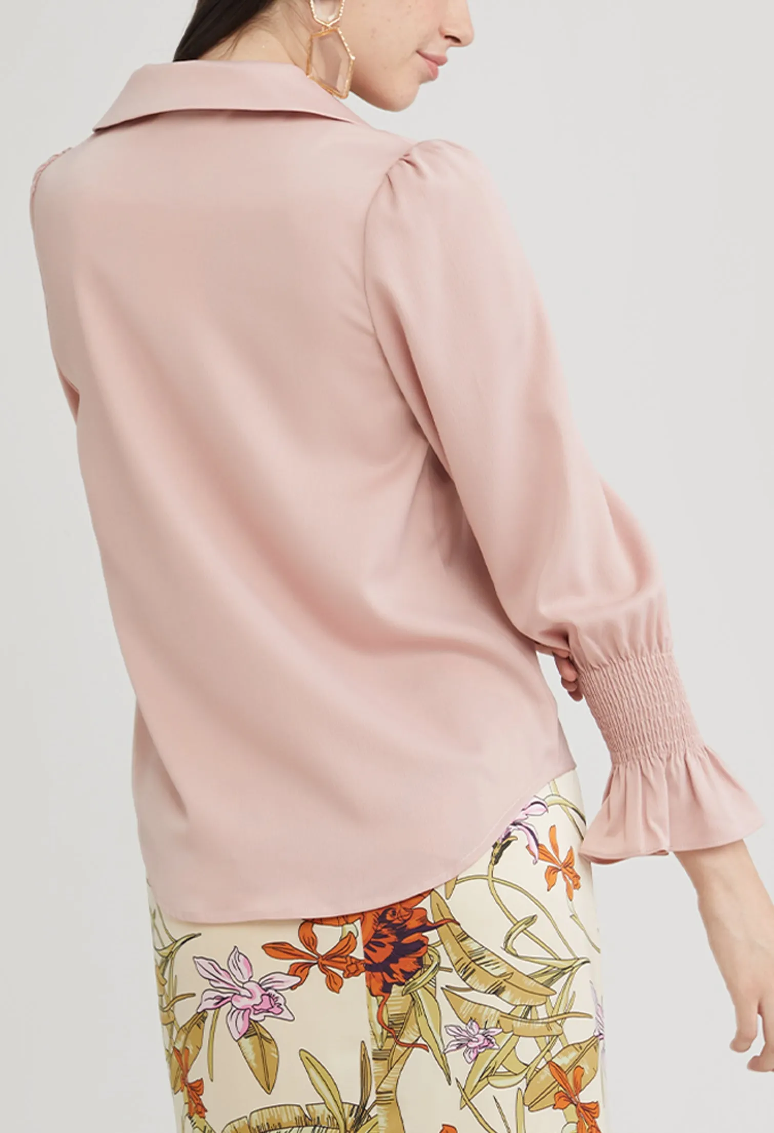 Peter Pan Colar Elastic Cuff Petal Blouse