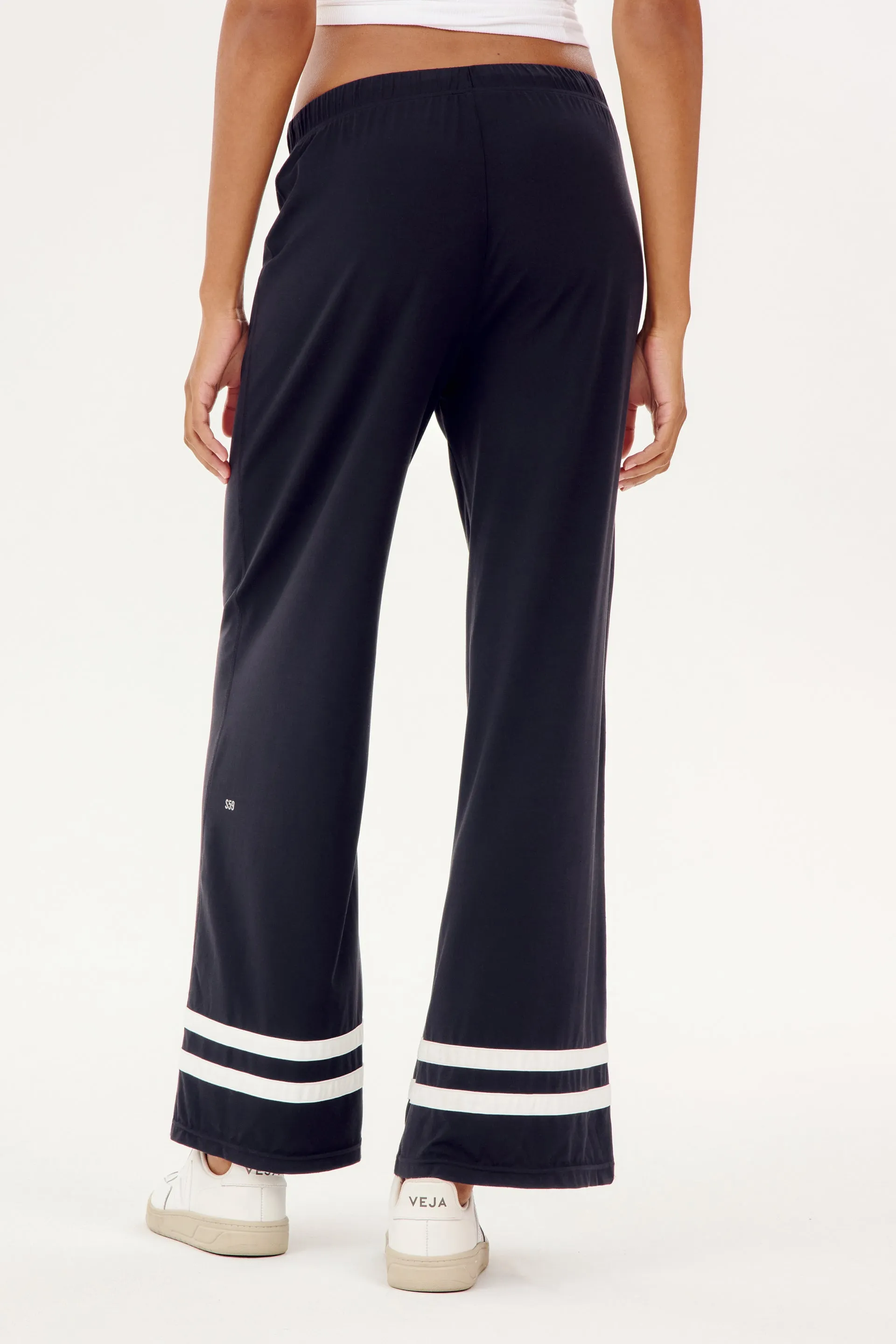 Quinn Airweight Wide Leg Pant