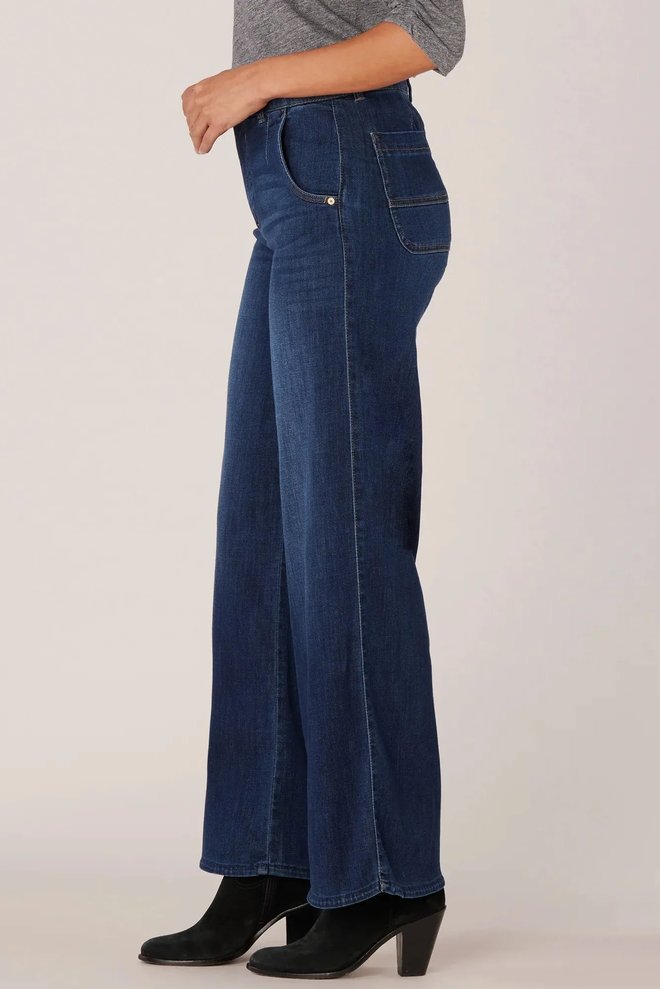 Skyrise Tulip Hem Jean