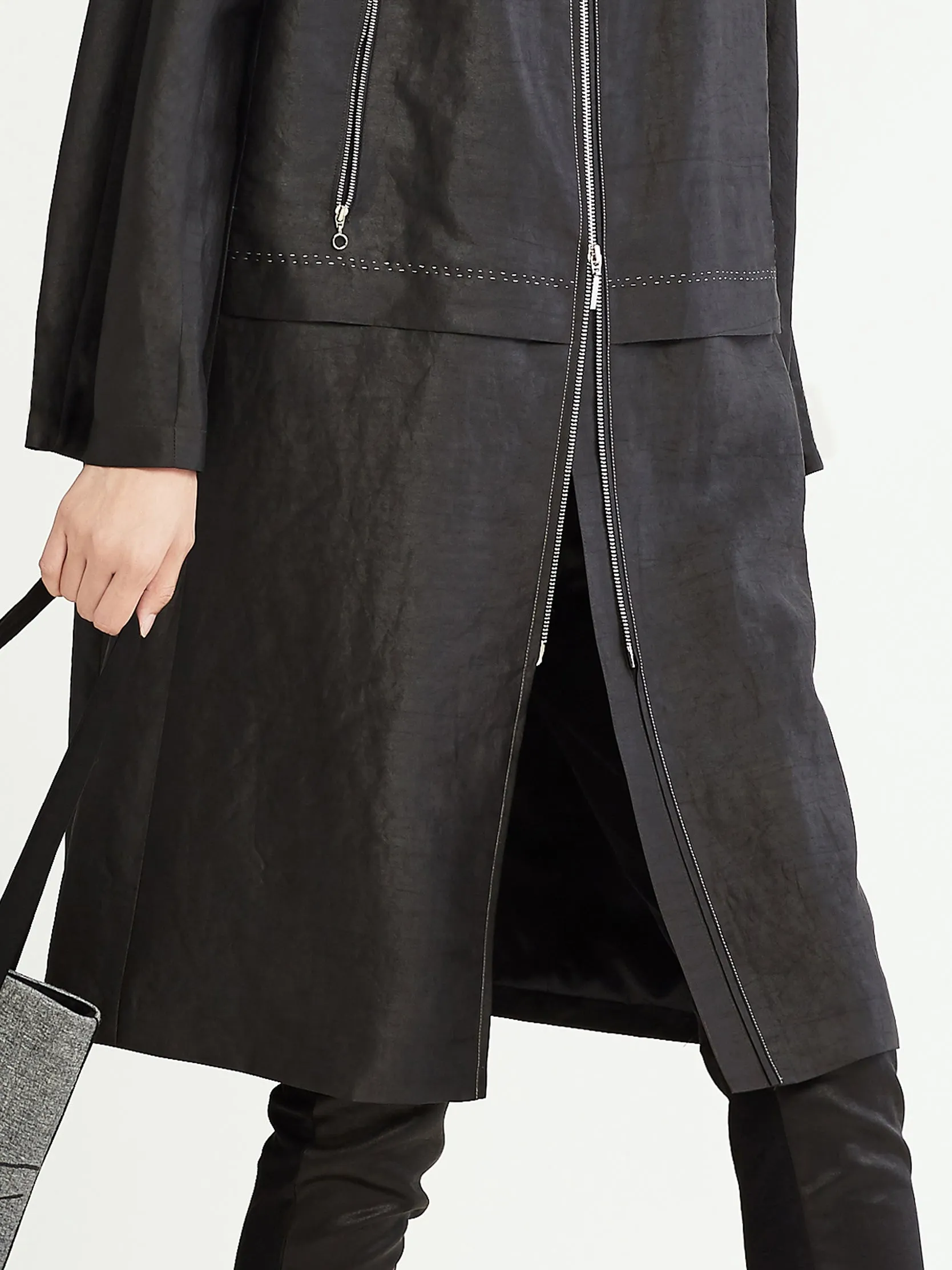 Standing collar trench