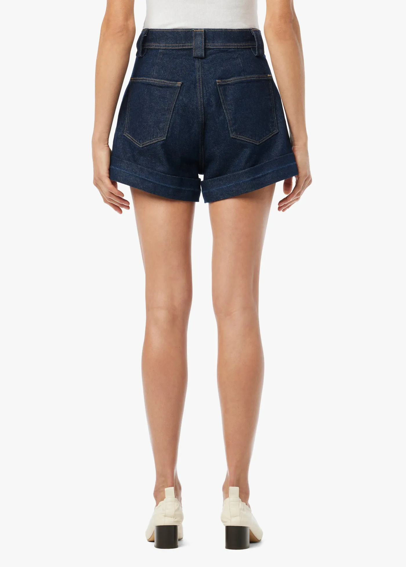 THE AVERY SHORT