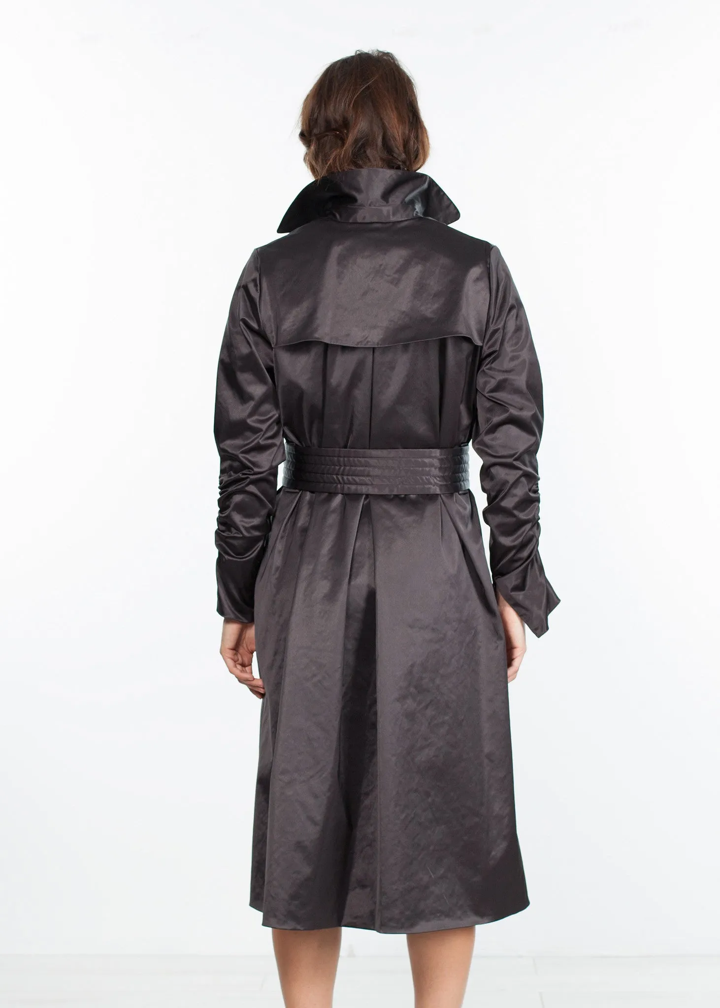 Trench Coat in Black -UEB