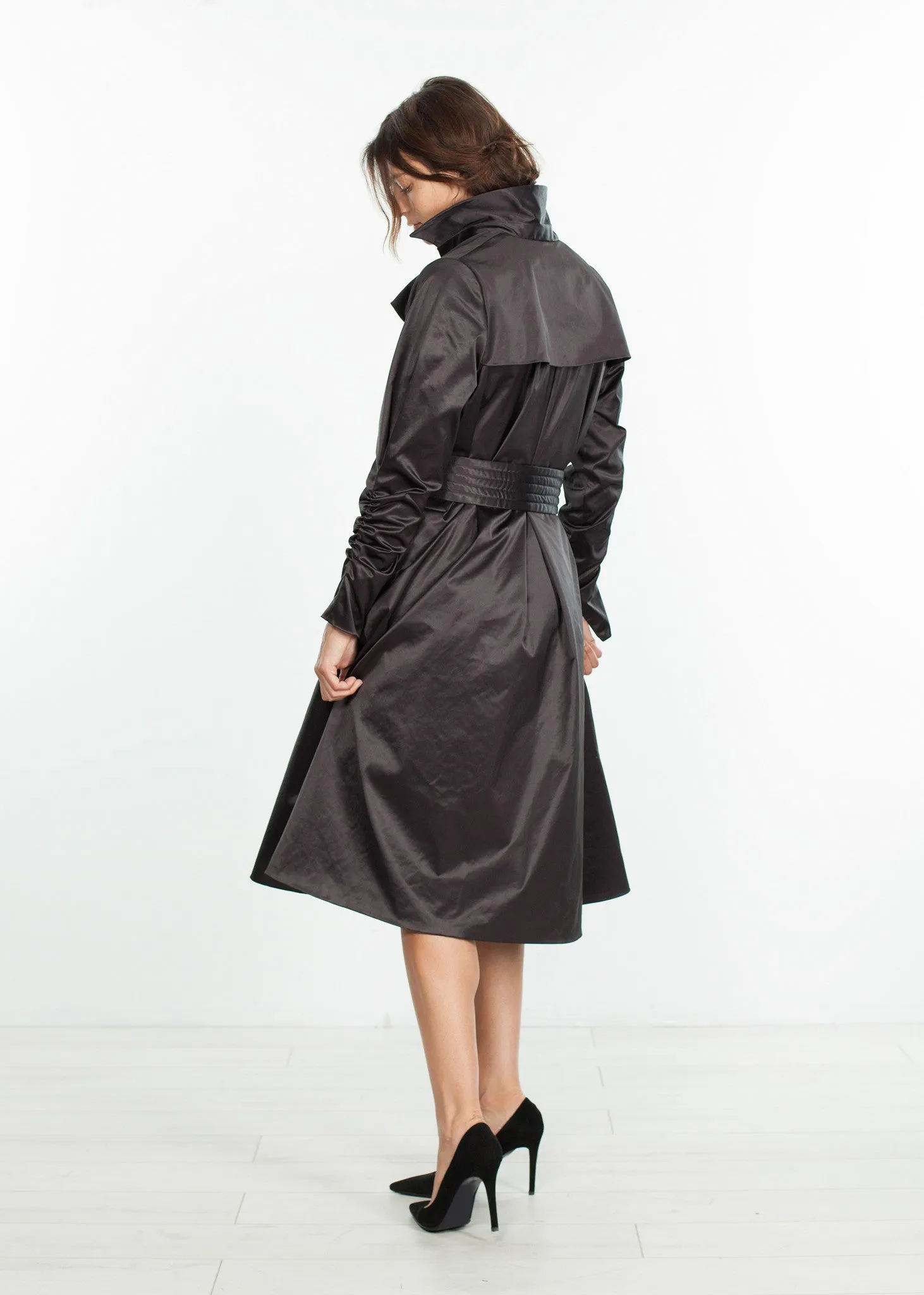 Trench Coat in Black -UEB