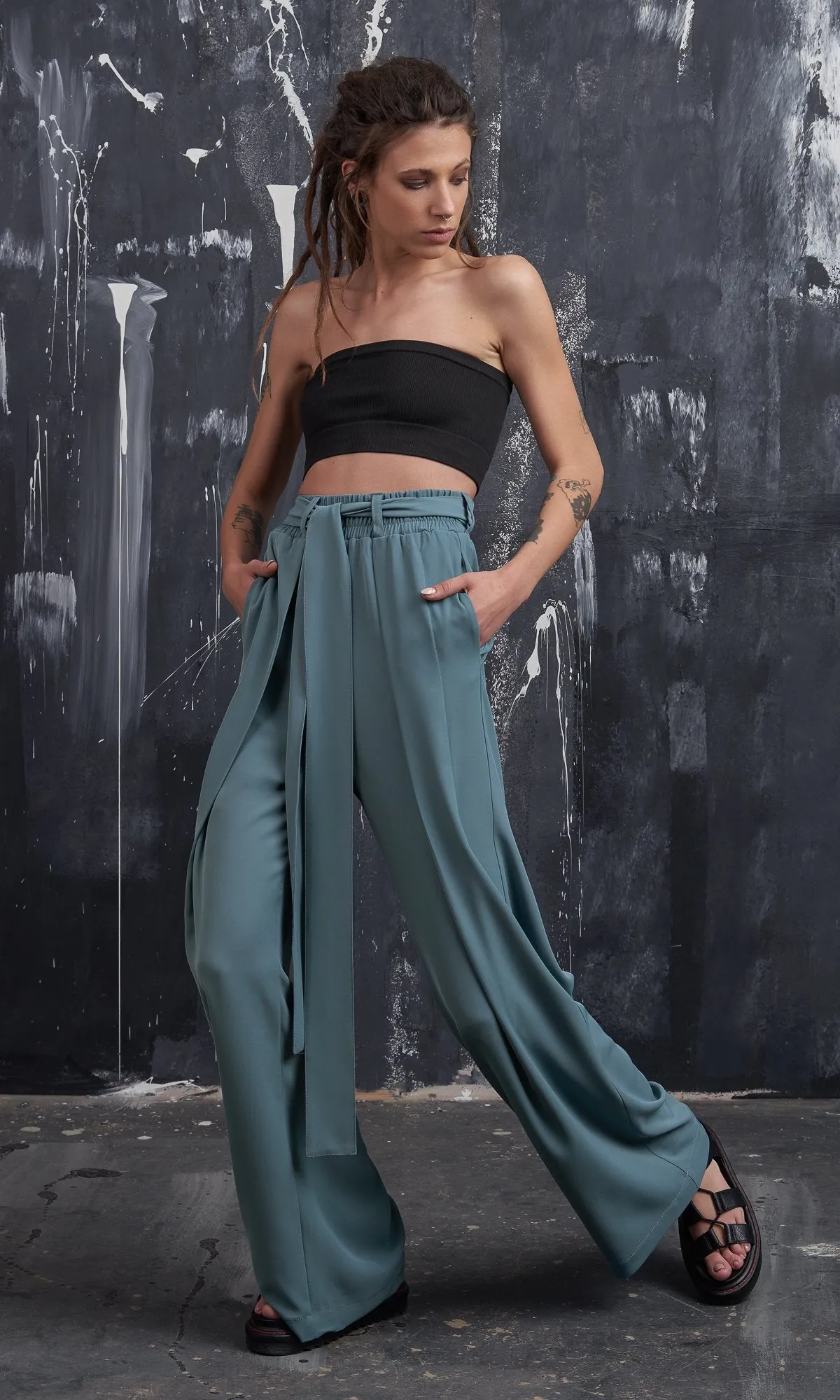 Wide Leg Tuck Pants